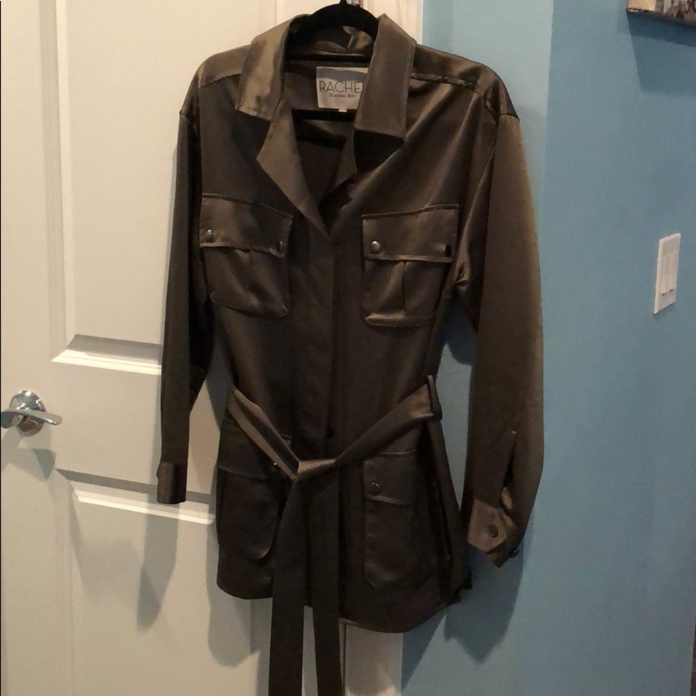 can be a tunic top or light jacket